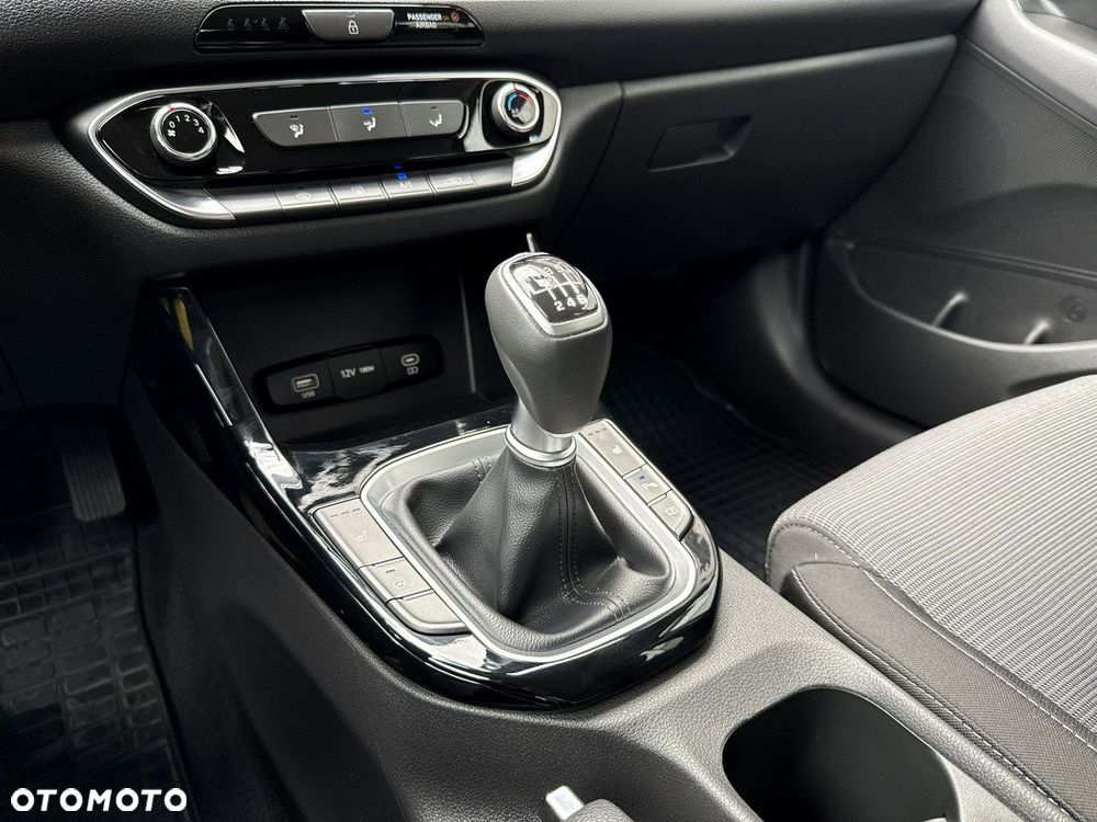 Hyundai i30 1.5 DPI Pure - 21