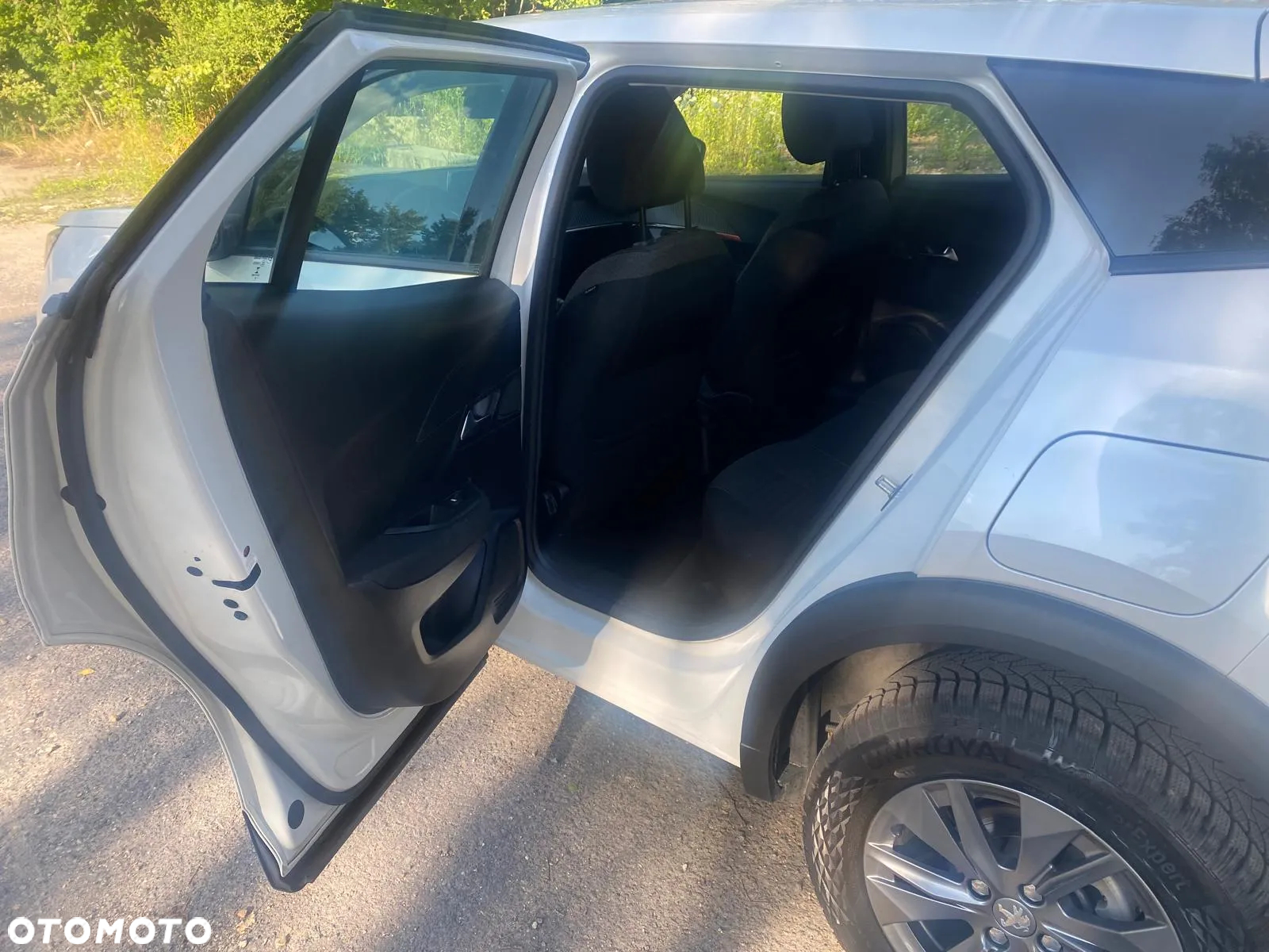Peugeot 2008 1.2 PureTech Active S&S - 21