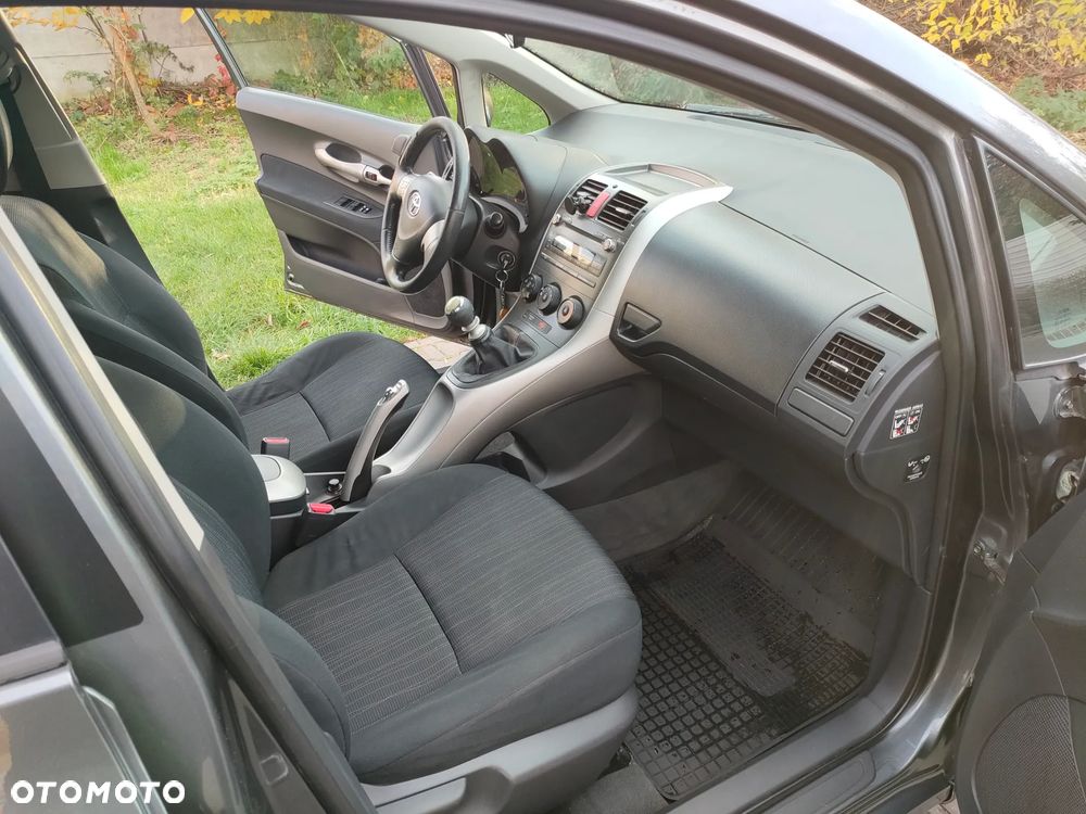 Toyota Auris 2.0 D-4D Sol - 14