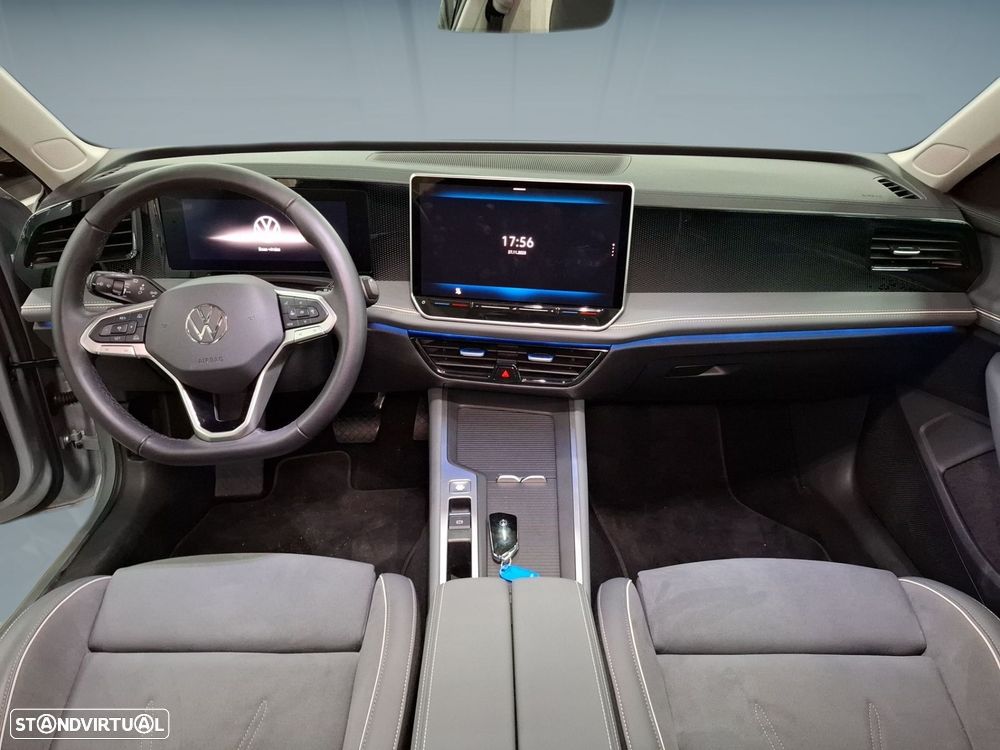 Volkswagen Passat Variant 1.5 TSI eHybrid Business DSG — fotografia 12