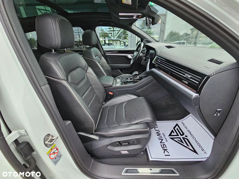 Volkswagen Touareg 3.0 V6 TFSI 4Motion R-Line - 15
