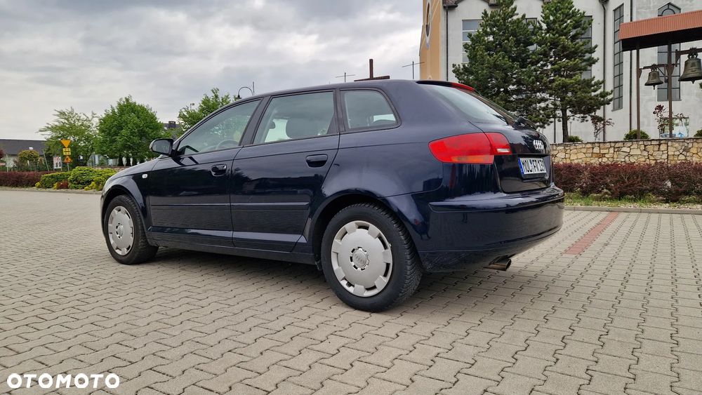 Audi A3 Sportback 1.6 Attraction - 7