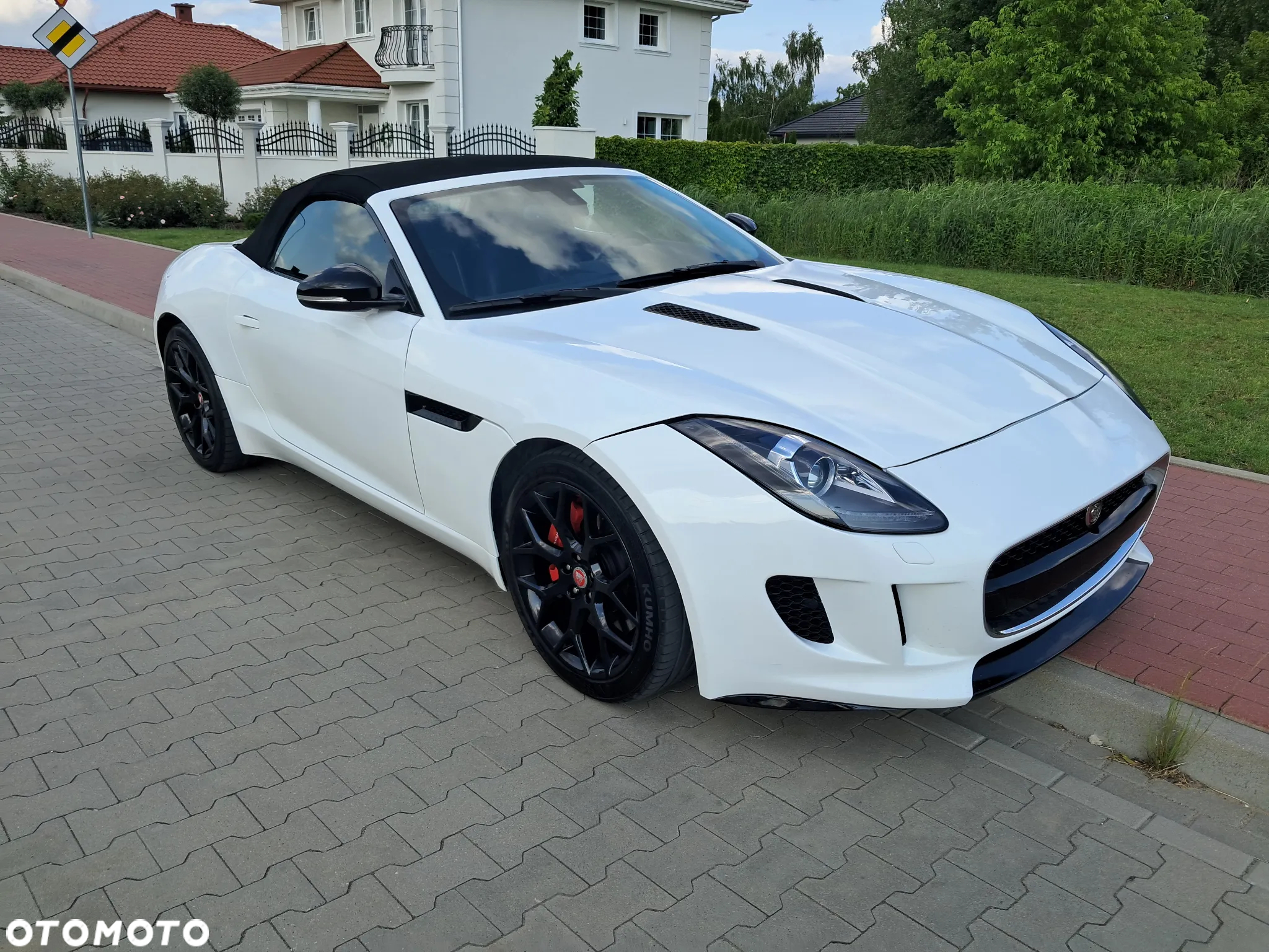 Jaguar F-Type Cabriolet - 5