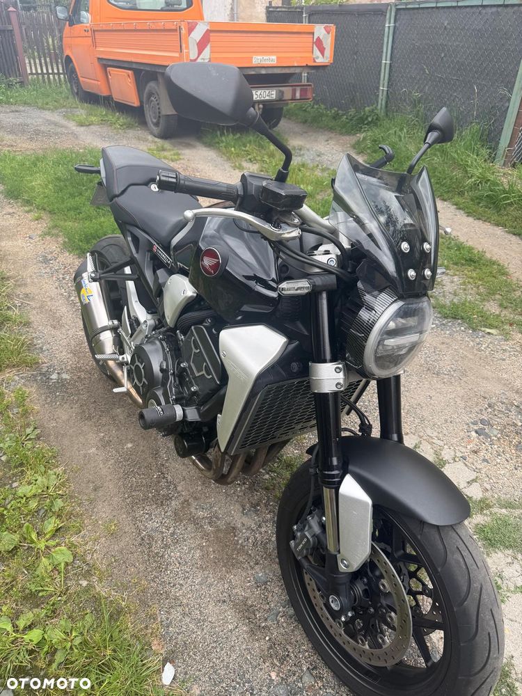 Honda CB - 3