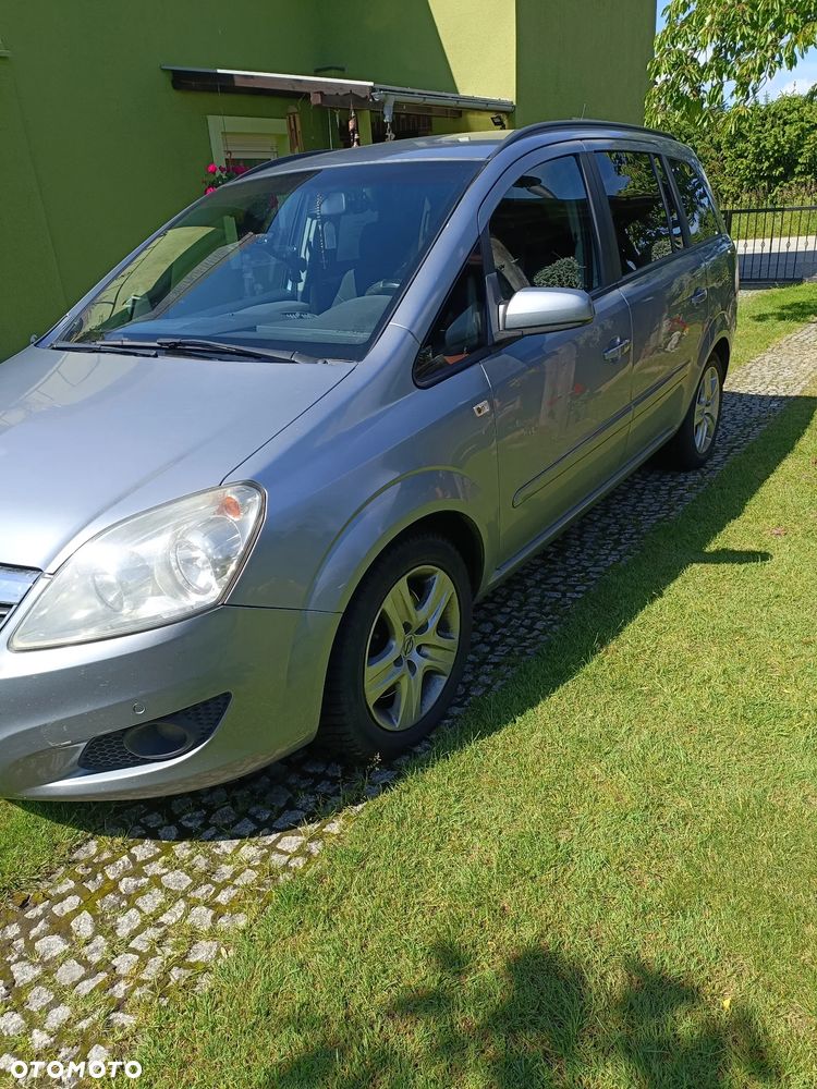 Opel Zafira 1.9 CDTI Cosmo - 2