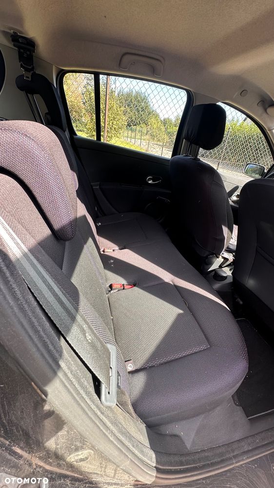 Renault Clio 1.2 16V Extreme - 4