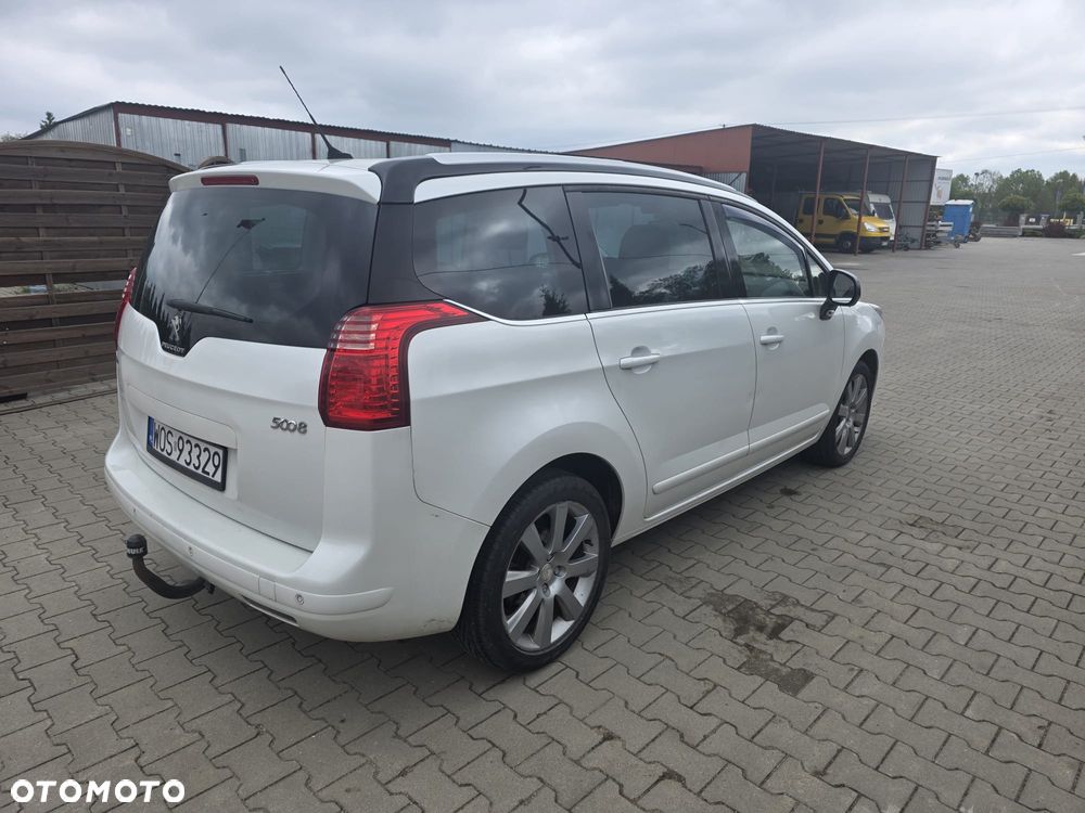 Peugeot 5008 - 3