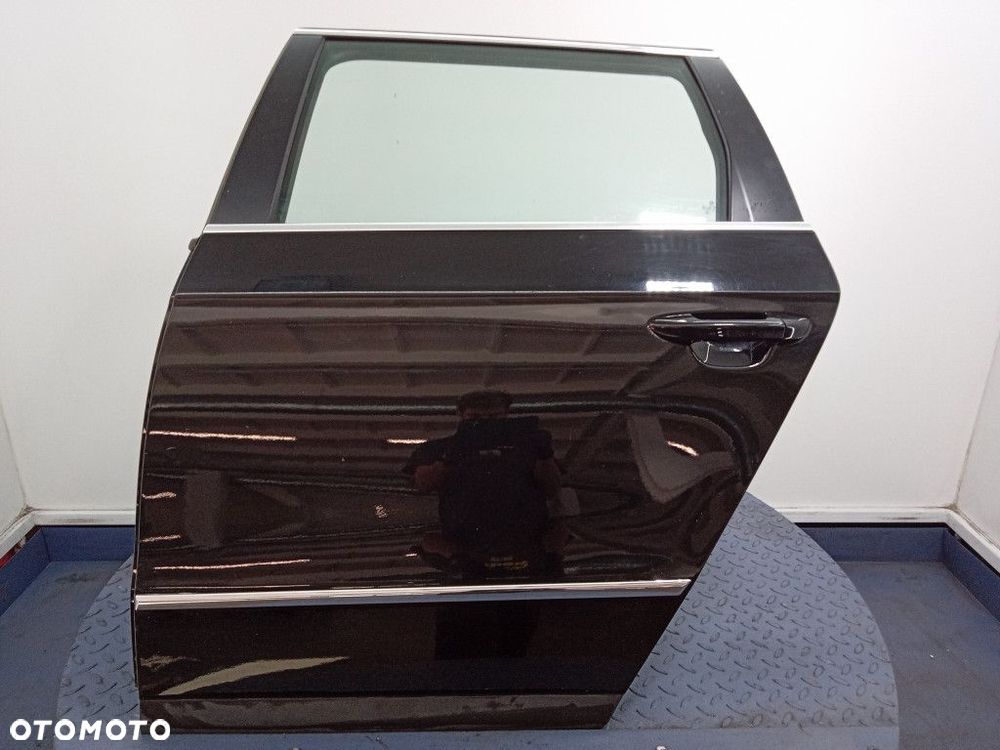 VW PASSAT B6 KOMBI DRZWI TYŁ LEWE TYLNE L041 - 1