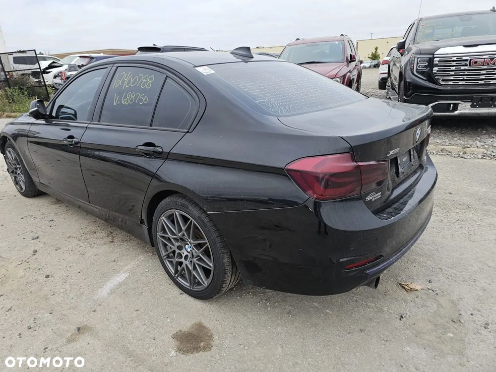 BMW Seria 3 320i Sport Line - 4