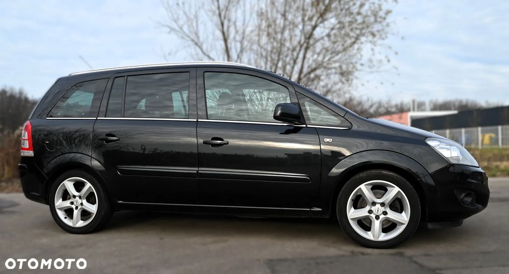 Opel Zafira - 17