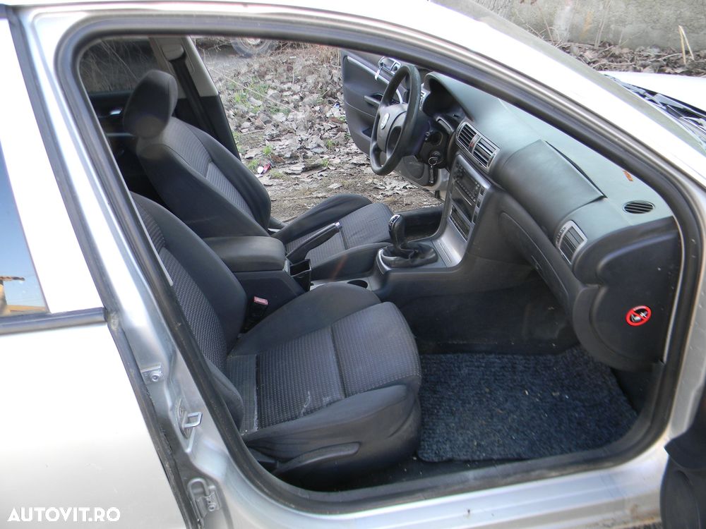 Dezmembrari  Skoda SUPERB 1 (3U)  2001  > 2008 1.9 TDI Motorina - 27