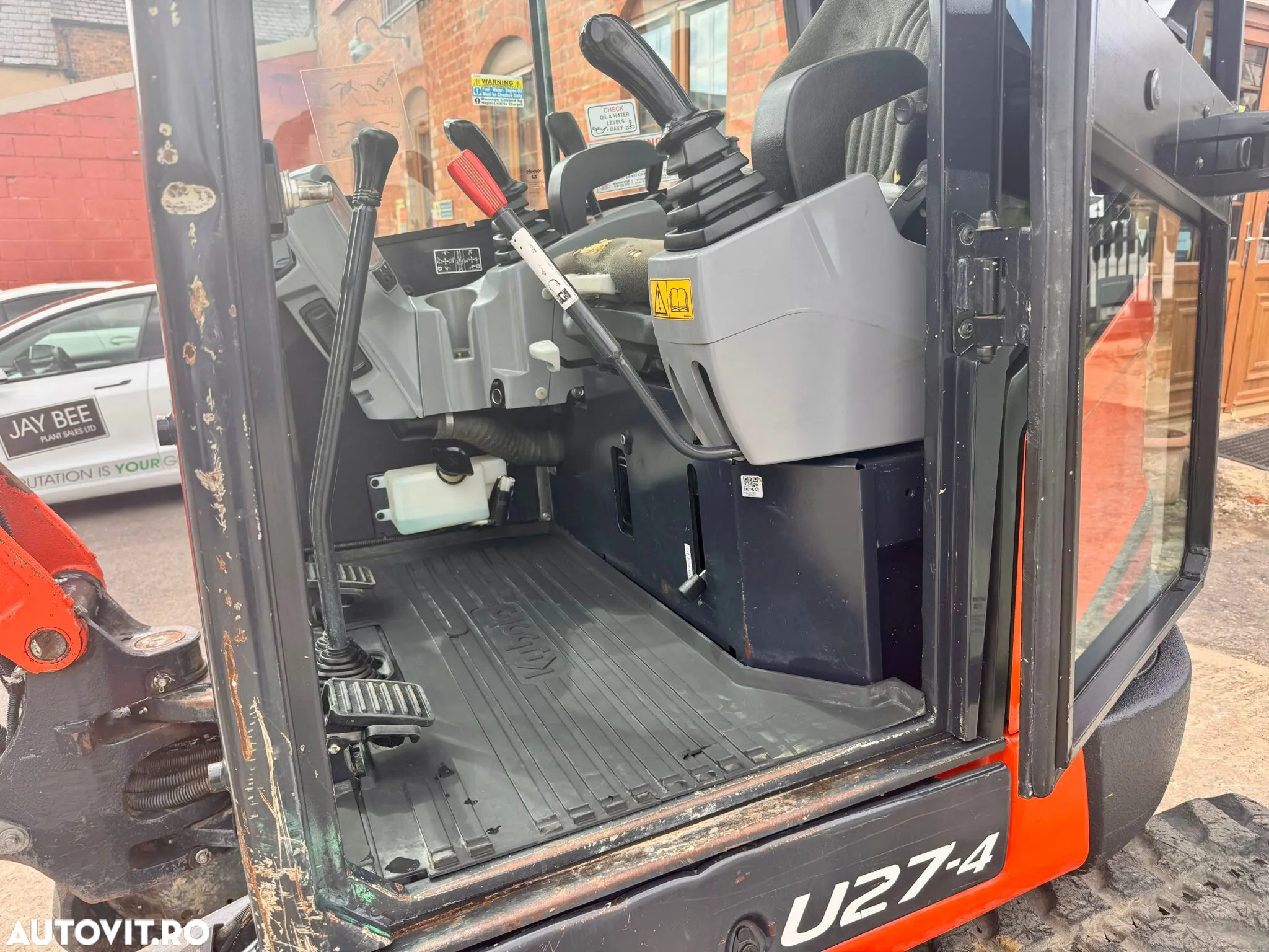 Kubota U27 - 4