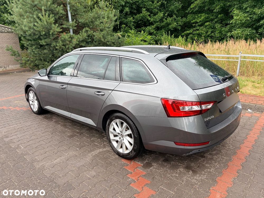 Skoda Superb 1.5 TSI Ambition DSG - 6