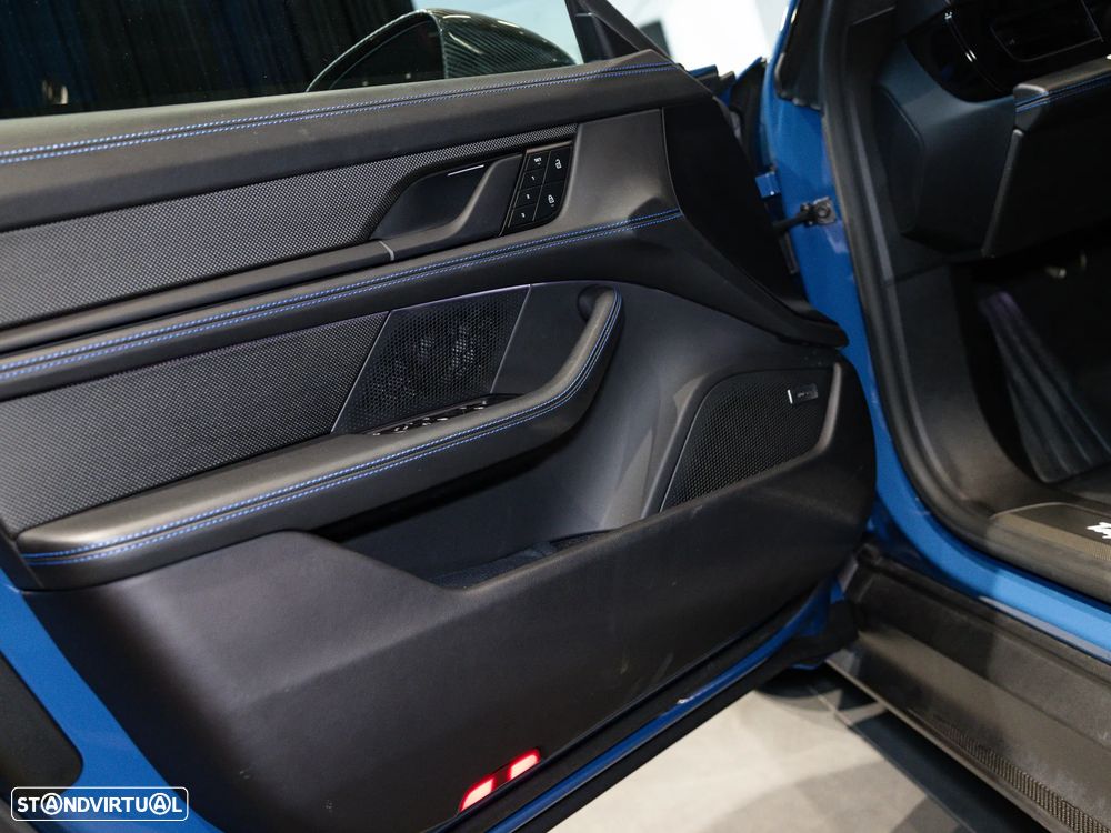 Porsche Taycan Sport Turismo GTS - 14