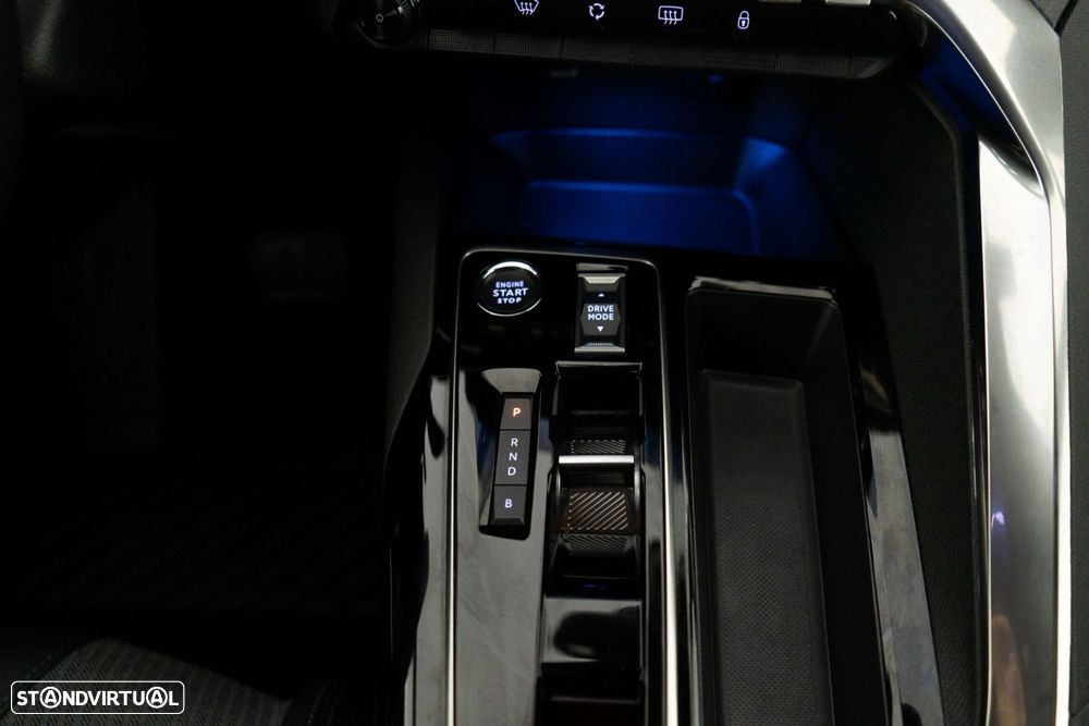 Peugeot 3008 1.6 Hybrid Allure Pack e-EAT8 - 26