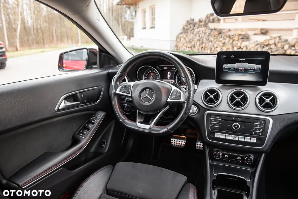 Mercedes-Benz CLA 200 7G-DCT AMG Line - 18
