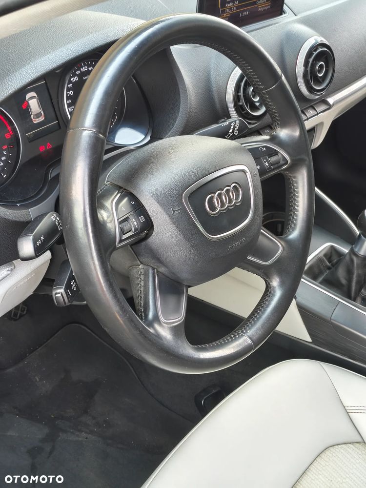 Audi A3 Sportback - 8