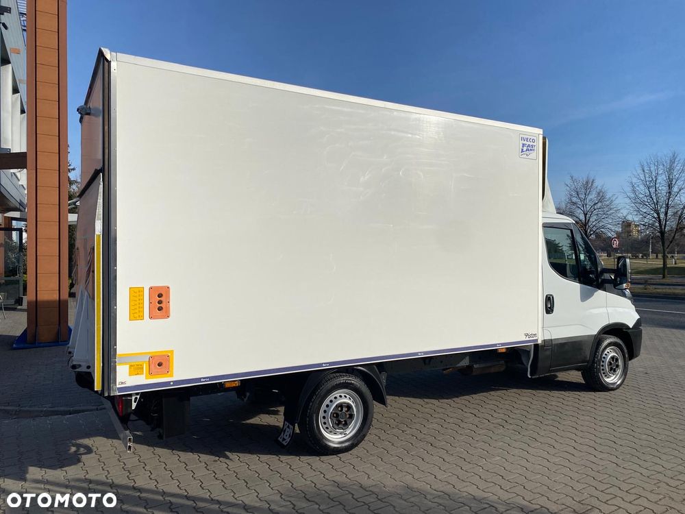 Iveco DAILY 35-160 HI-MATIC KONTENER WINDA 214.000 KM PRZEBIEGU - 9