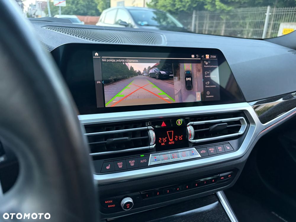 BMW Seria 3 330e M Sport - 16
