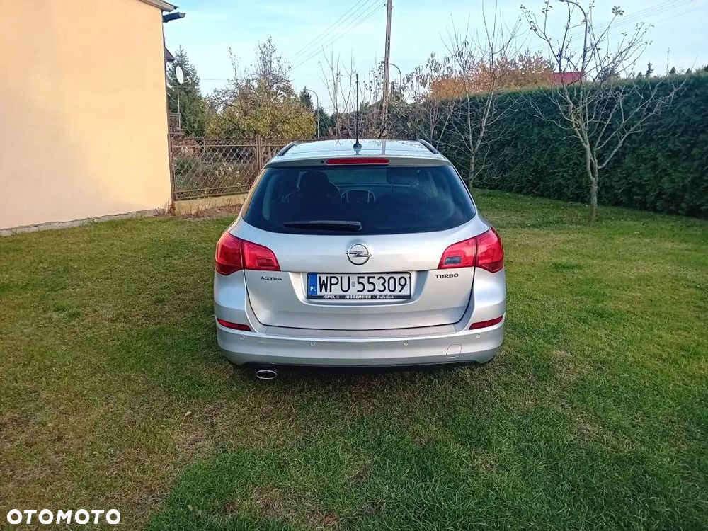 Opel Astra 1.4 Turbo Color Edition - 11