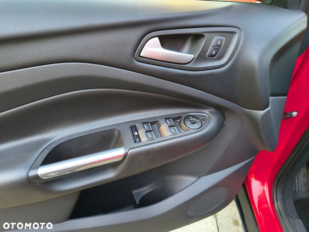Ford Kuga - 12