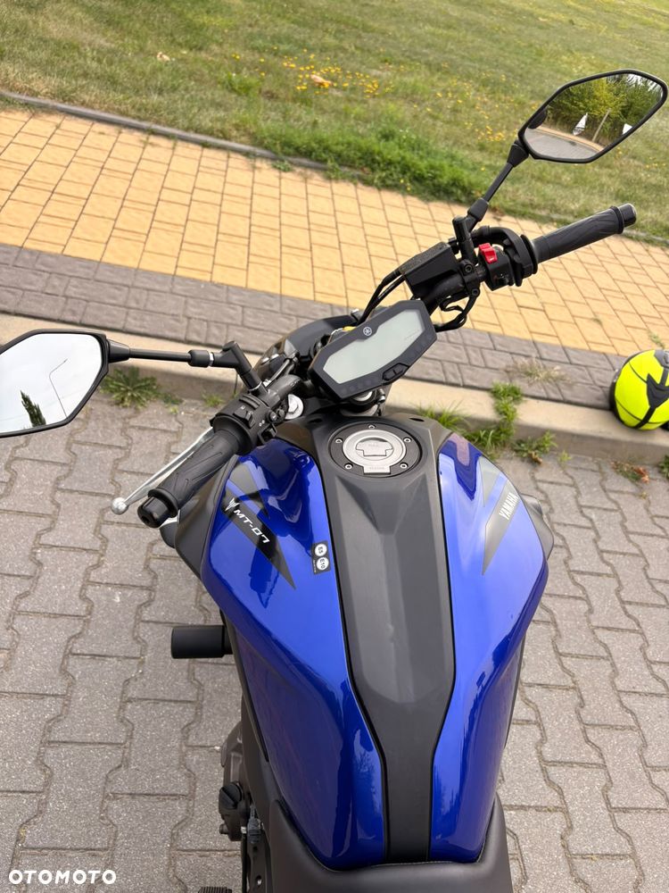 Yamaha MT - 7