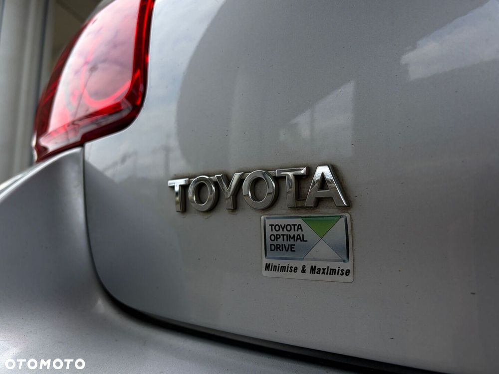 Toyota Auris 1.6 2010 - 14