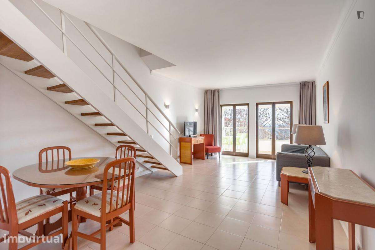 Apartamento com 2 quartos - localizado em Estoril Lisbon - Grande imagem: 5/11