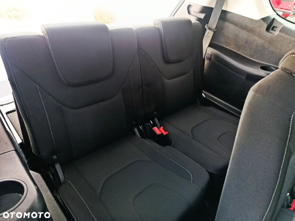 Ford S-Max 2.0 TDCi Titanium - 38