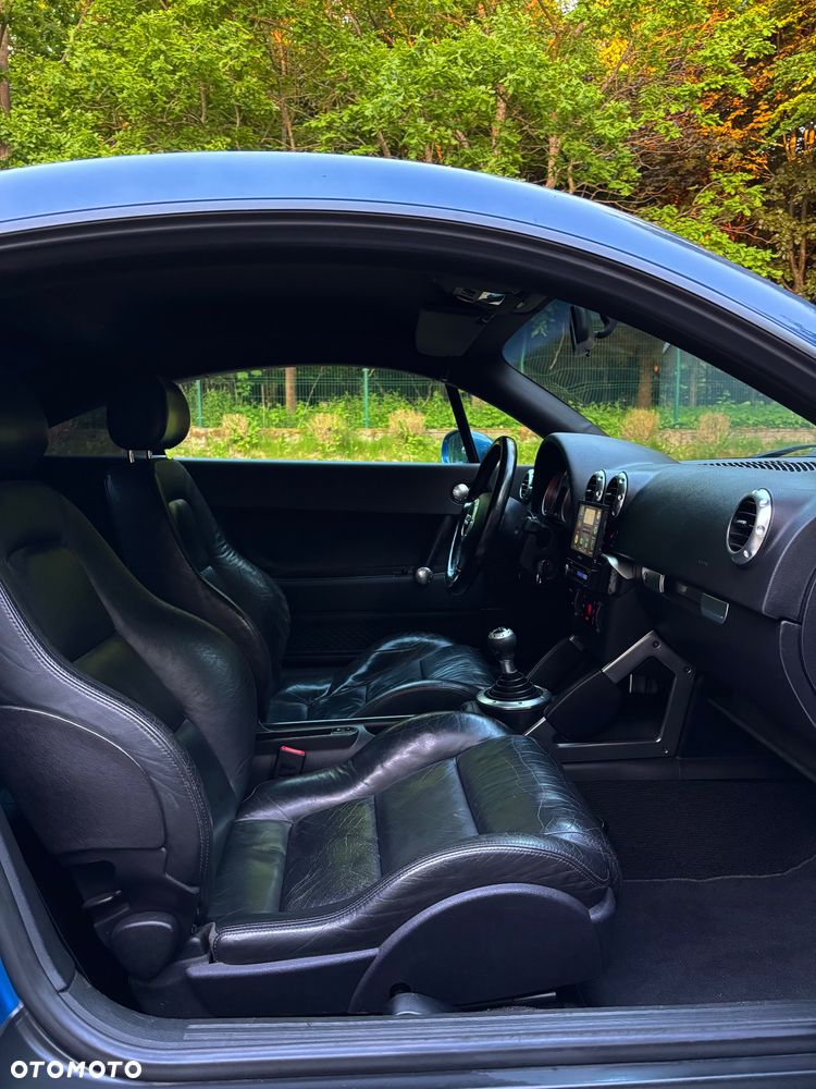 Audi TT Coupé 1.8T - 10