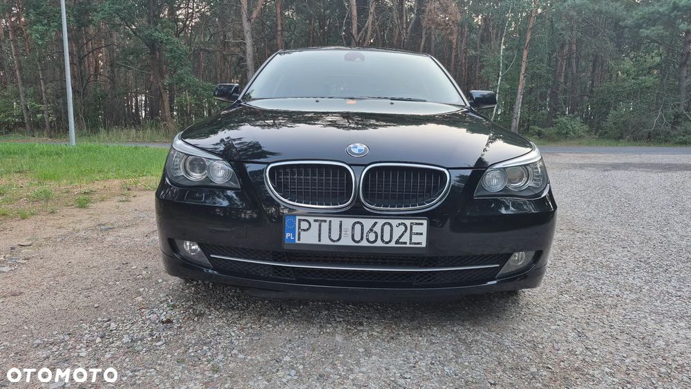 BMW Seria 5 520d - 25