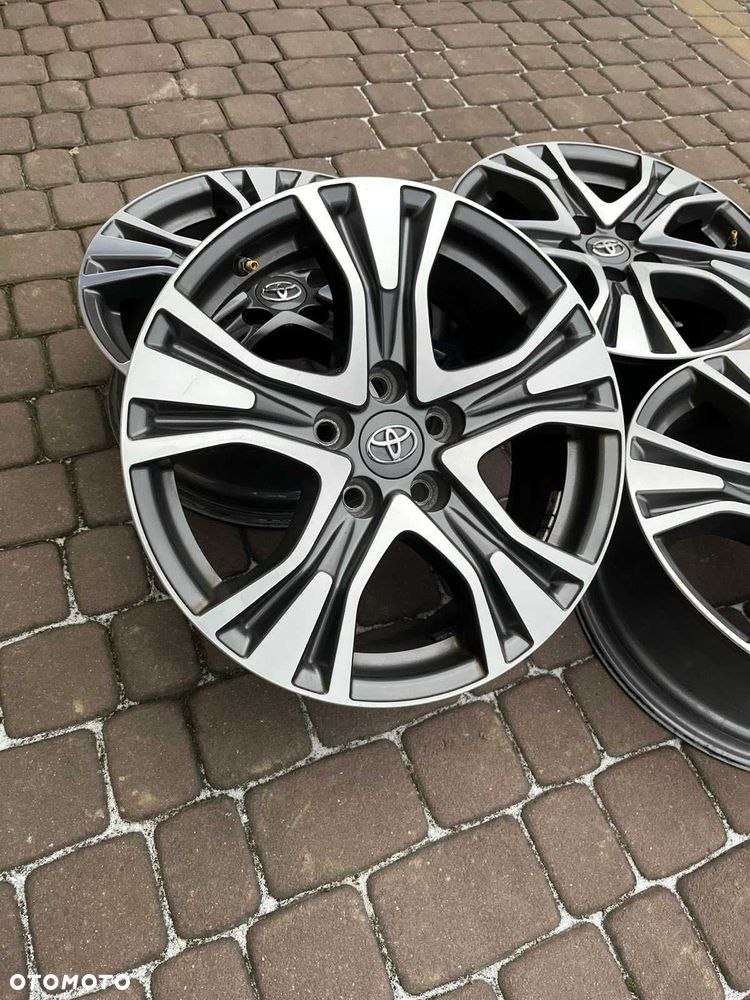 Oryginalne alufelgi Toyota 5x114,3 17 cali CZUJNIKI RAV4 BICOLOR - 2