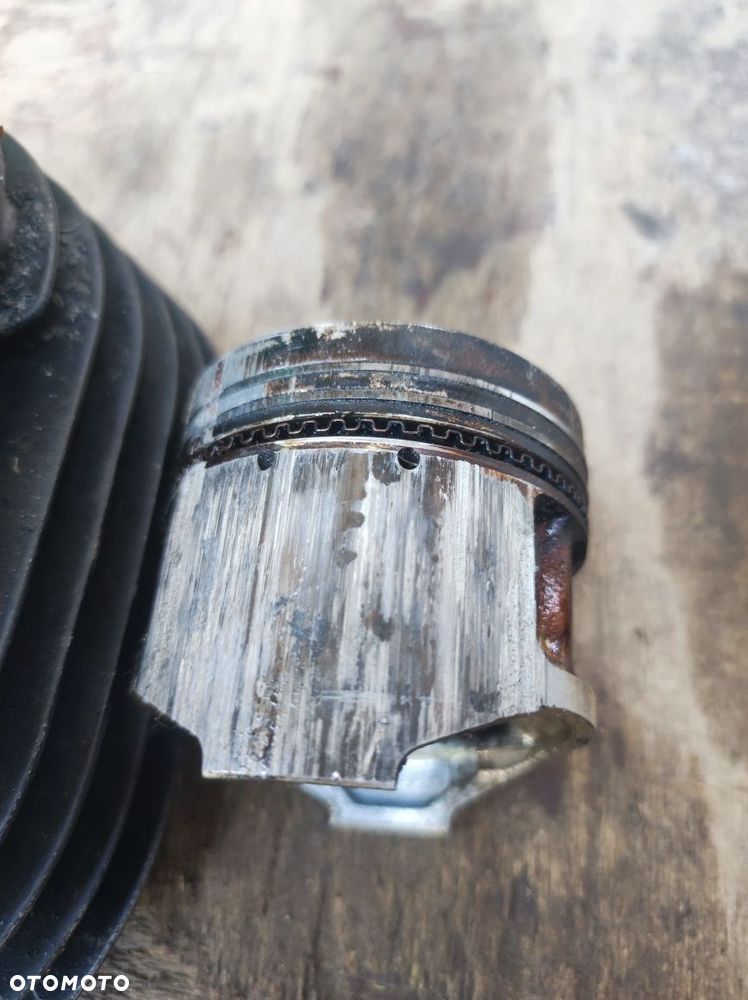 Yamaha SR 125 – cylinder + tłok 57,05 mm – oryginał – do remontu / regeneracji - 7