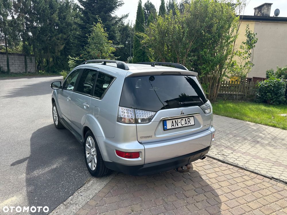 Mitsubishi Outlander 2.4 Invite CVT - 4