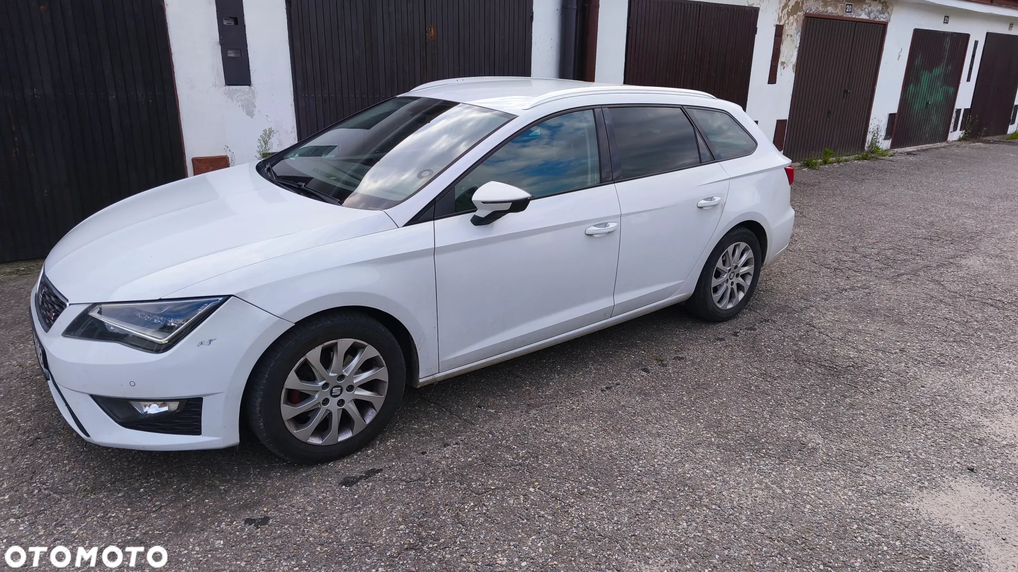 Seat Leon 2.0 TDI FR S&S - 12