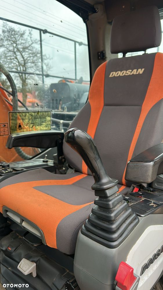 Doosan DX 140  LC - 5  KOPARKA GĄSIENICOWA GRUDZIEŃ 2020 rok - 7