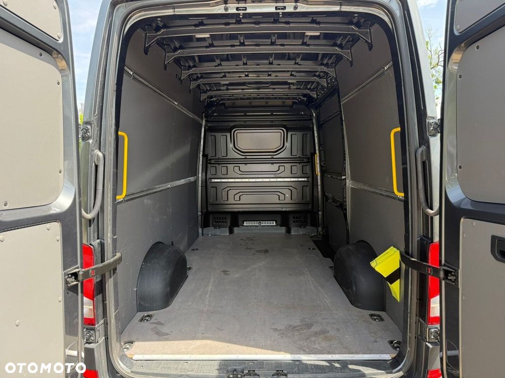 Volkswagen Crafter 35 furgon 177KM 3640 - 10