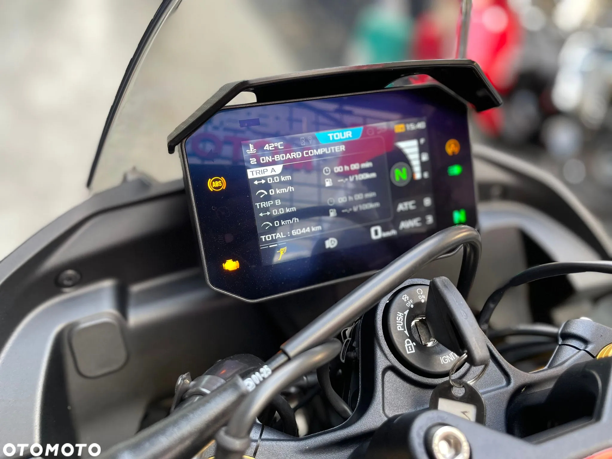 Aprilia Tuono - 8
