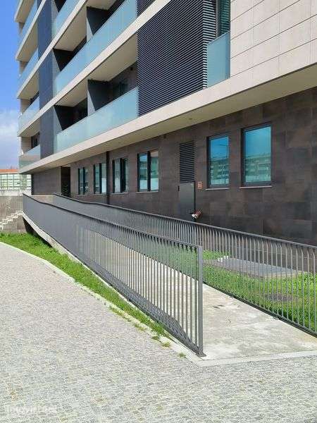 Apartamento T1 Novo – Gaia Centro | El Corte Inglés | Metro a 250m - Grande imagem: 2/11