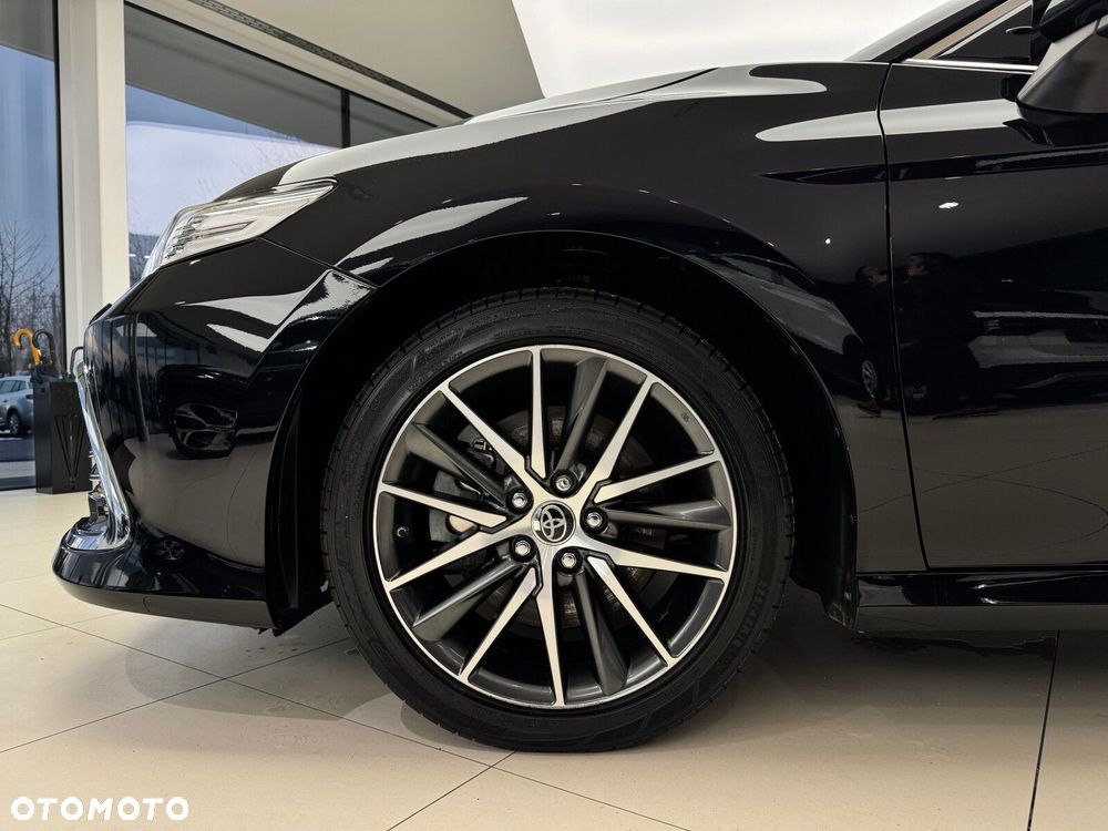 Toyota Camry 2.5 Hybrid Executive CVT - 17