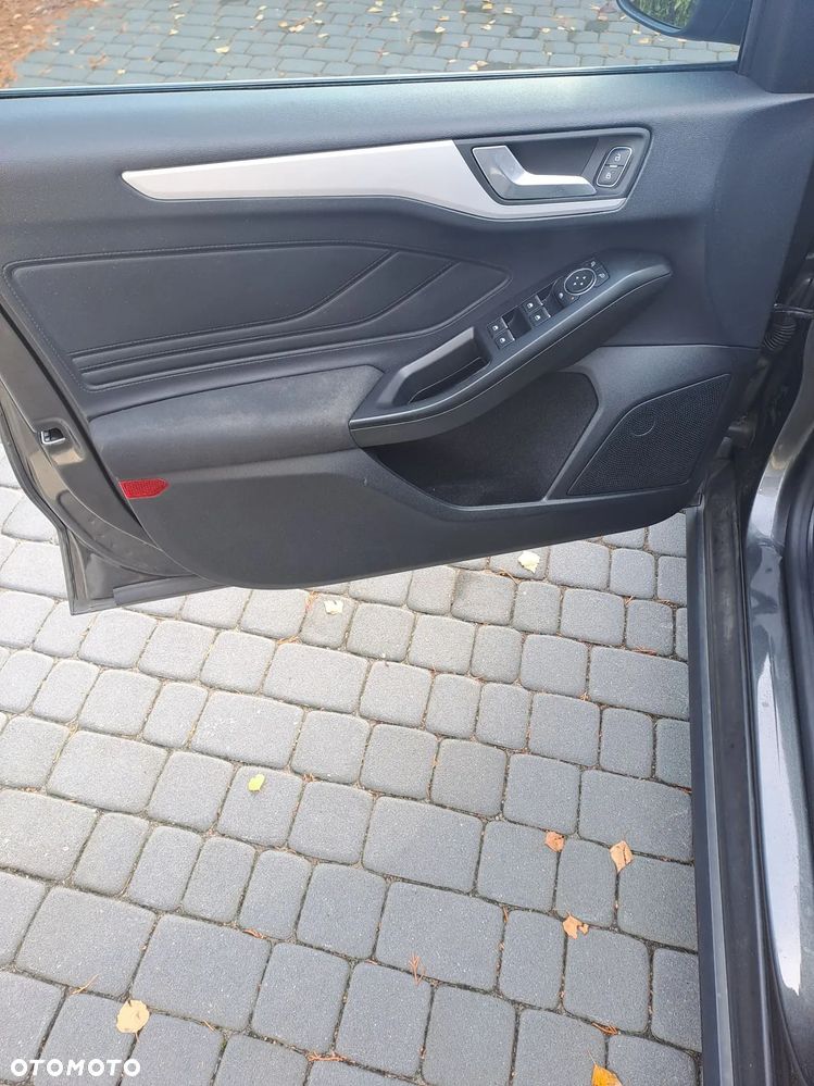 Ford Focus 1.5 EcoBlue Connected - 26