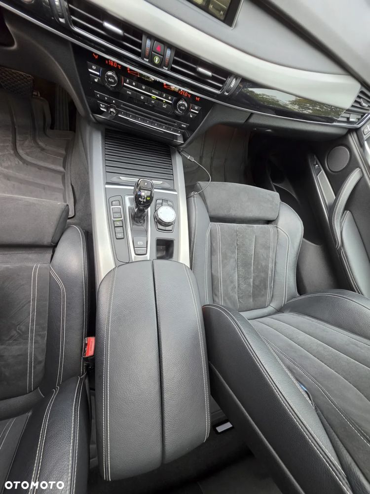BMW X5 M M50d - 16