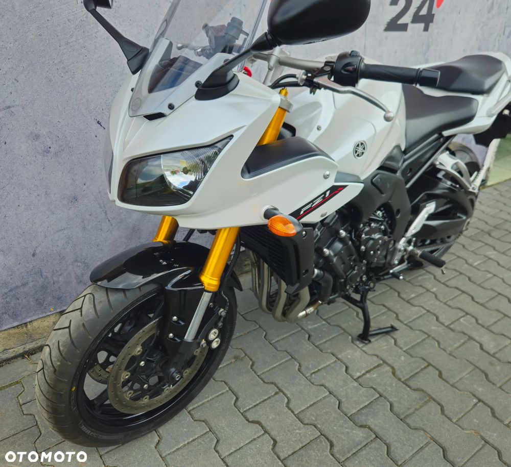 Yamaha FZ - 29