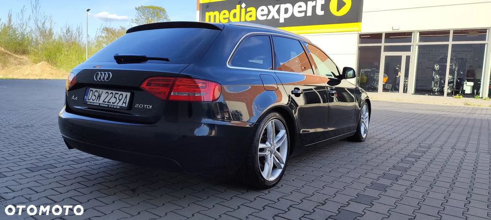 Audi A4 Avant 2.0 TDI - 5