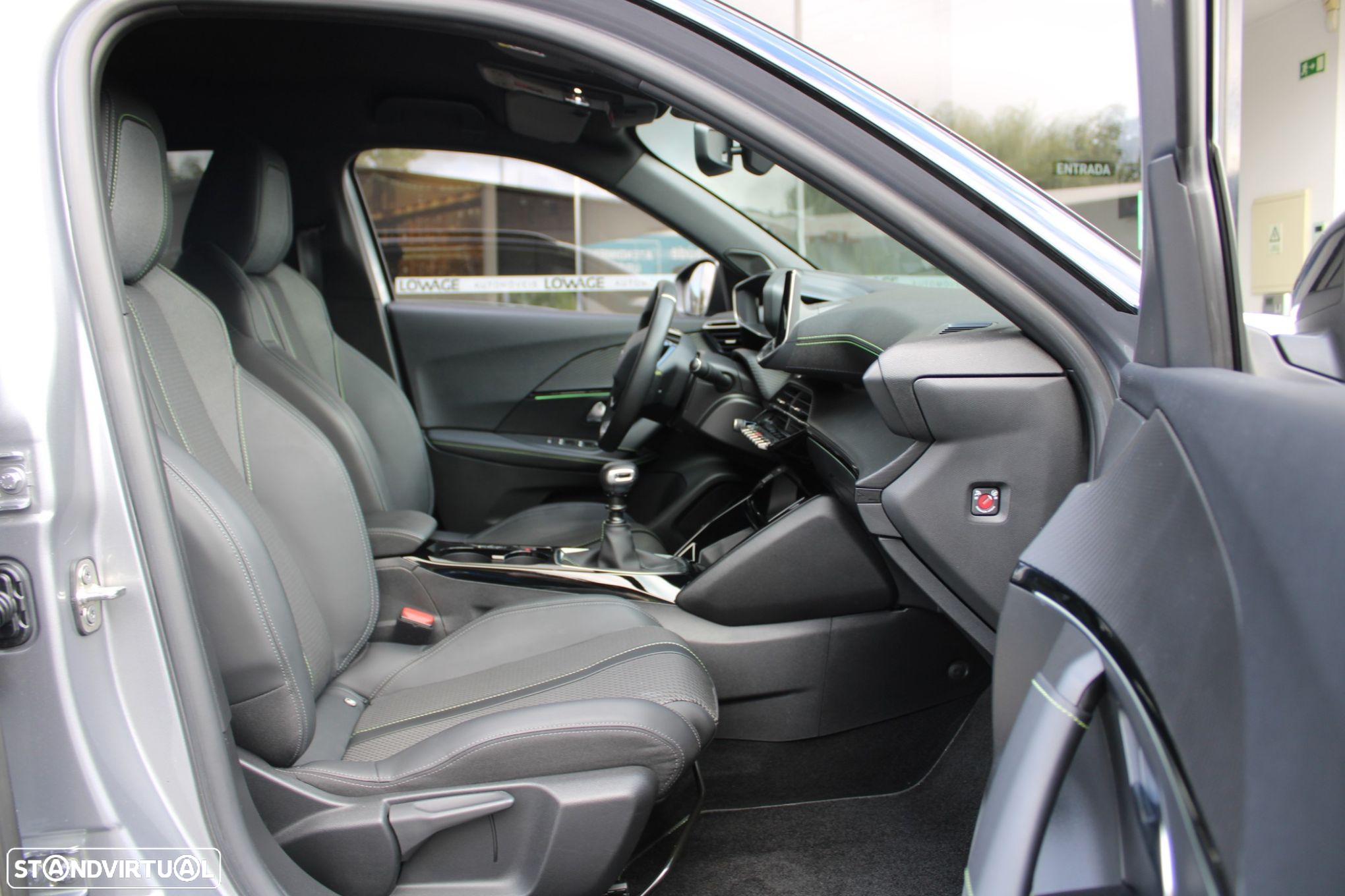 Peugeot 2008 1.2 PureTech GT - 22