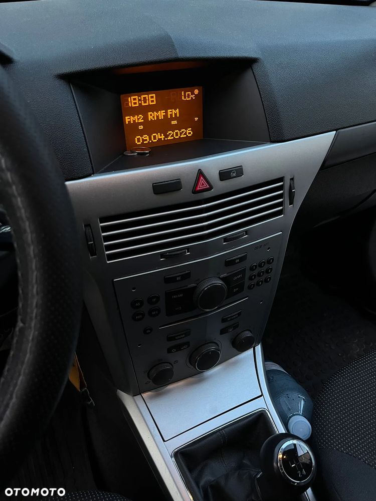 Opel Astra 1.4 - 4
