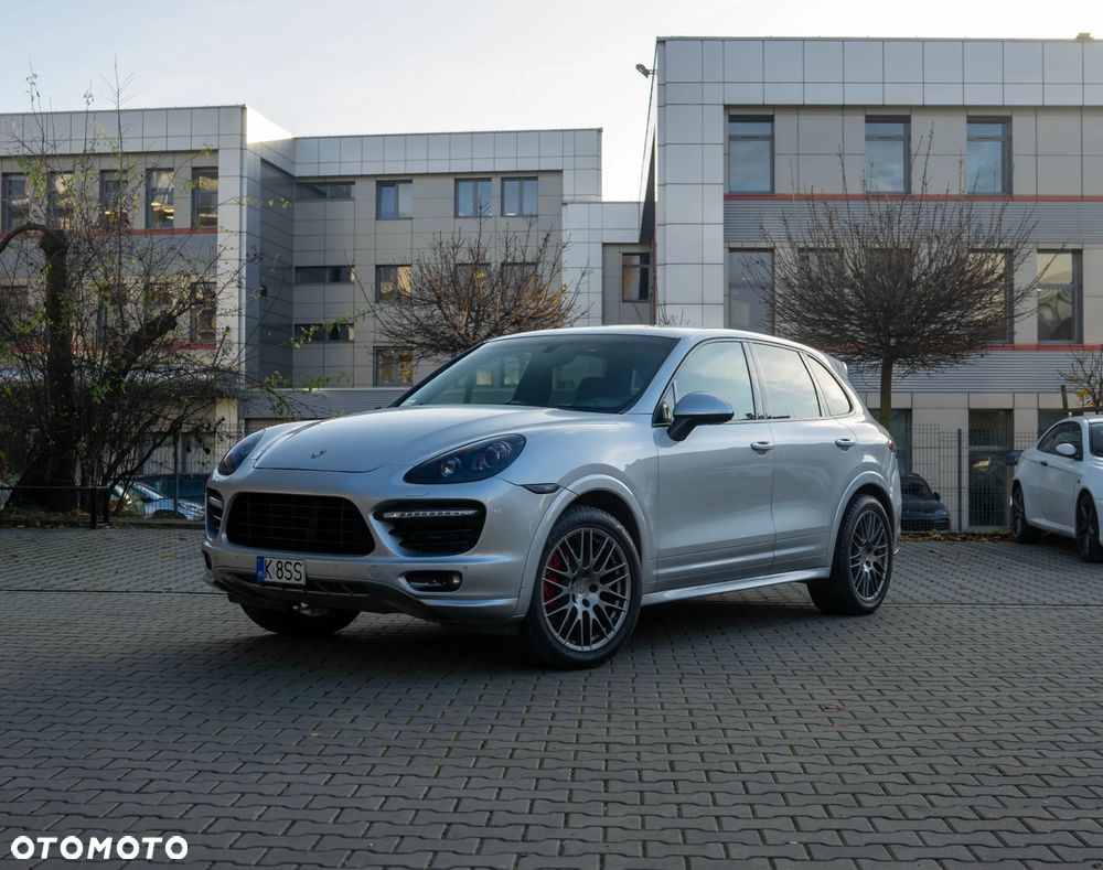 Porsche Cayenne GTS - 1