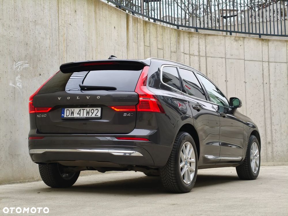 Volvo XC 60 B4 D AWD Plus Bright - 18