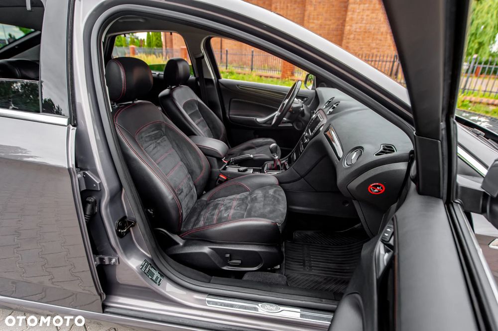 Ford Mondeo 2.0 TDCi Platinium X Plus (Titanium) - 25