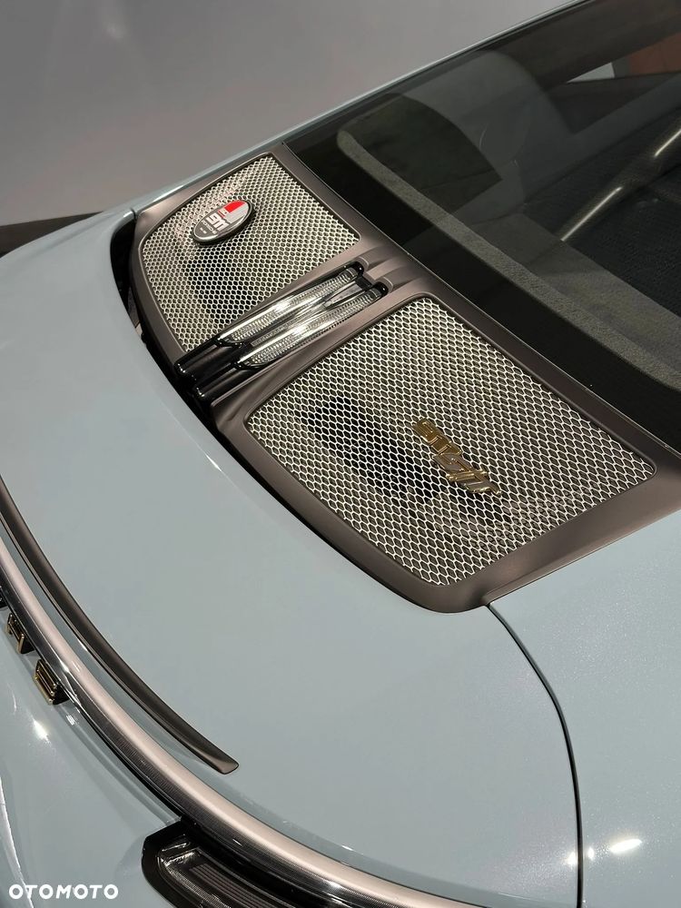 Porsche 911 - 12